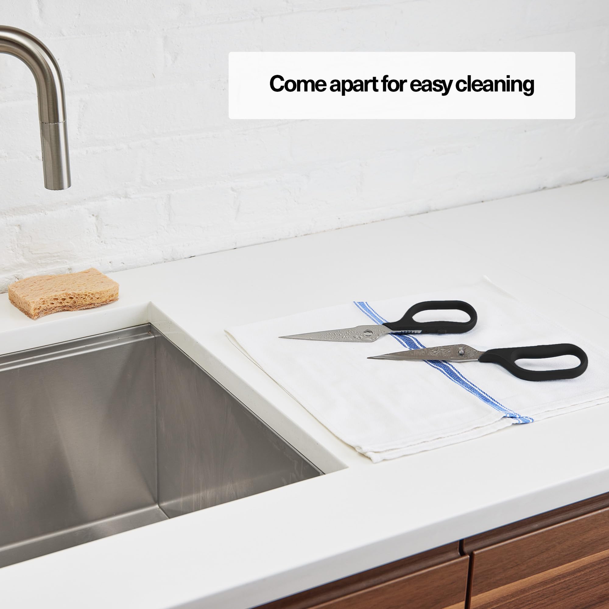 Misen kitchen shears easy-clean disassembly for thorough washing.