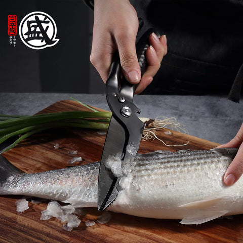 Mitsumoto Sakari 10-Inch kitchen scissors beer-opener-integrated adds convenient bottle opening.