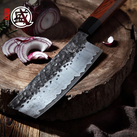 Mitsumoto Sakari knife suits experienced cooks seeking sharp, reliable performance.