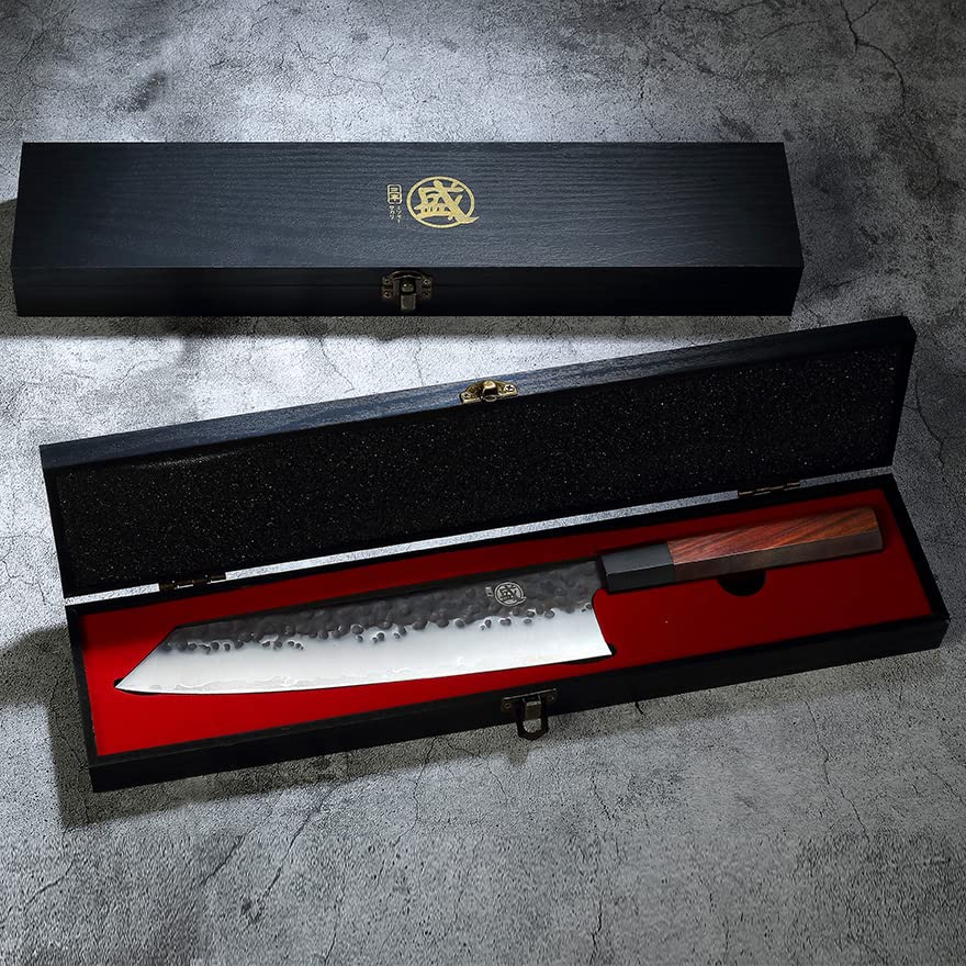 MITSUMOTO SAKARI Kiritsuke knife smooth slicing helps delicate ingredients hold shape.
