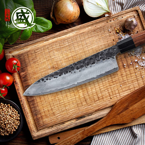 MITSUMOTO SAKARI kitchen and professional chef scenarios illustrate versatile, precise cutting