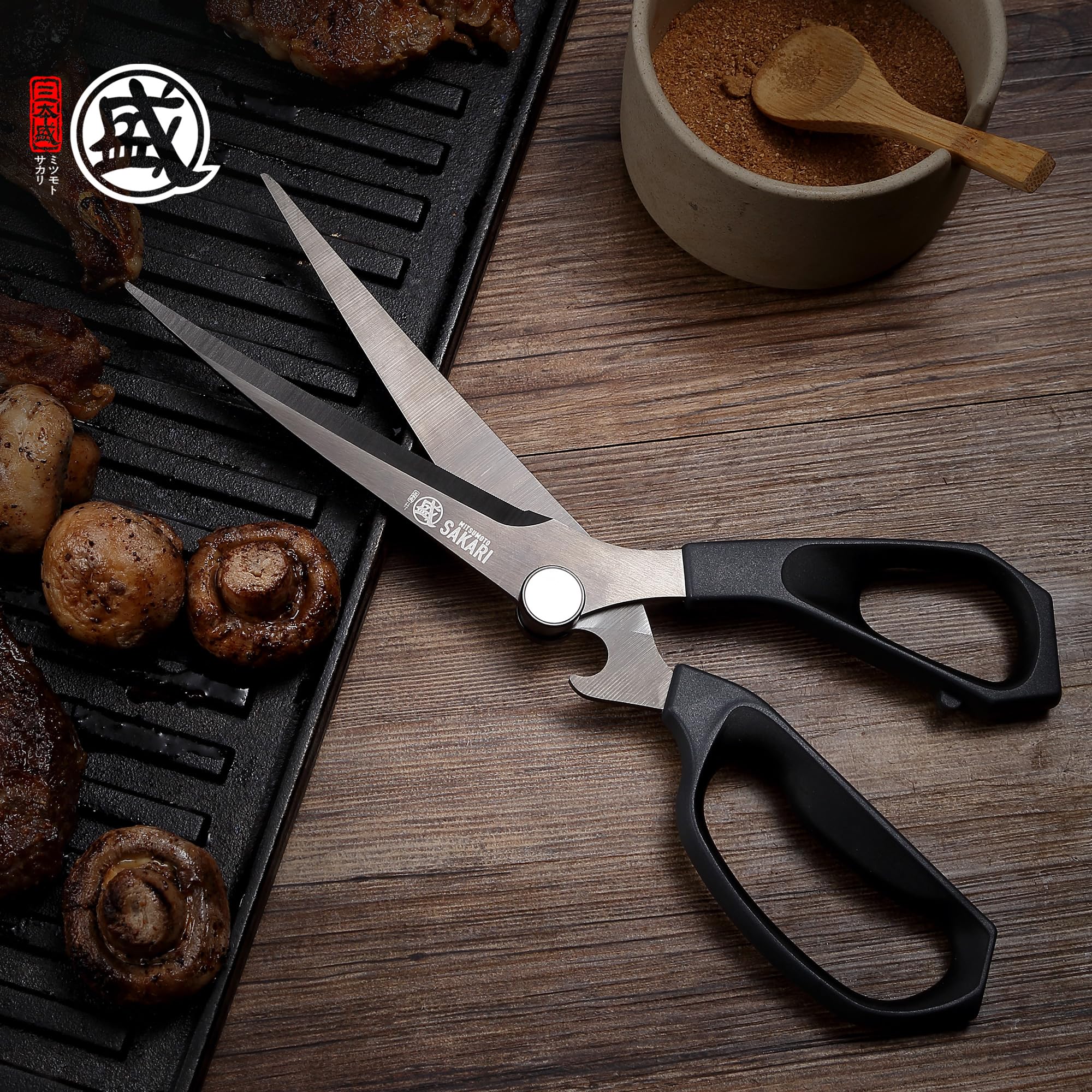 MITSUMOTO SAKARI titanium-plated finish reduces sticking and eases cleanup during cutting.