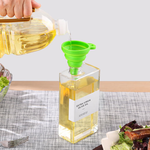 MIWUYI weighted spout enables smooth, measured drizzle on salads.