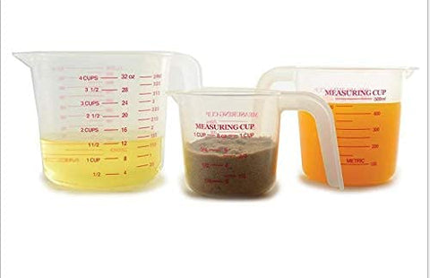 MIZORLIE stackable measuring cups save kitchen storage space.