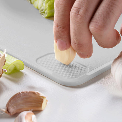 MKOSAB foldable sink saves space in compact RV kitchens.