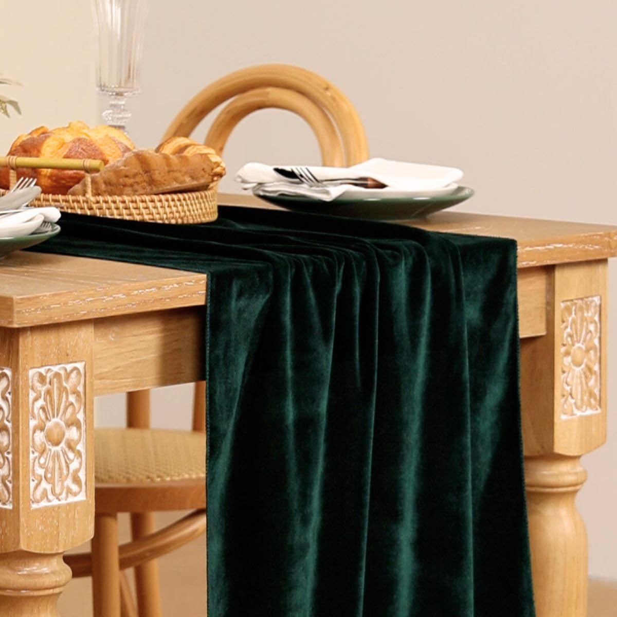 Machine washable MLMC velvet table runner for convenient post-event cleaning