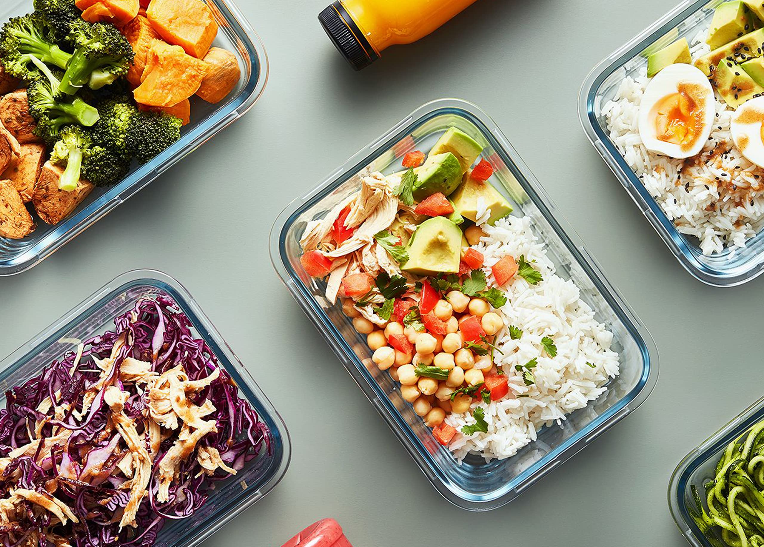M MCIRCO oven-safe glass container for finishing meals.