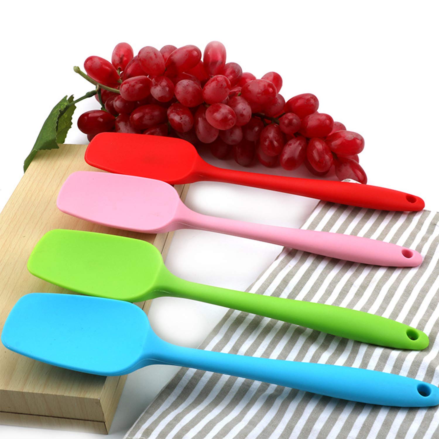 MOACC stainless-core silicone spatulas provide sturdy grip for scraping and folding