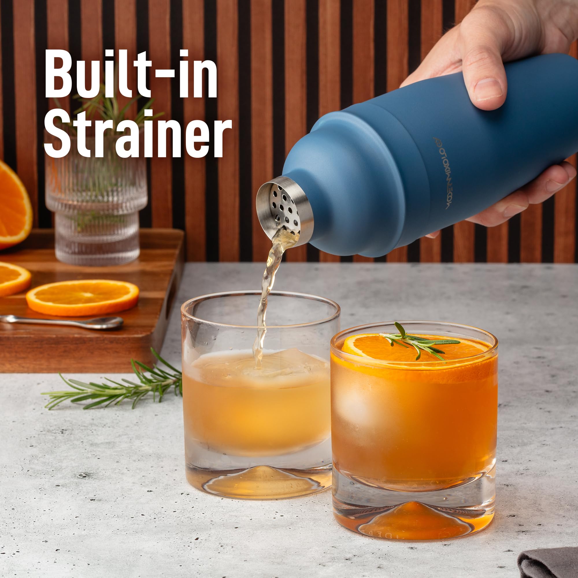 Modern Mixology shaker cap provides a secure seal during vigorous shaking.