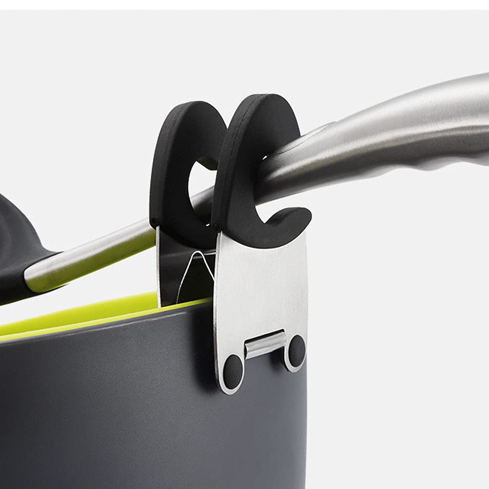 MogPnaMau spoon-spatula-fork clip keeps cooking tools within reach.