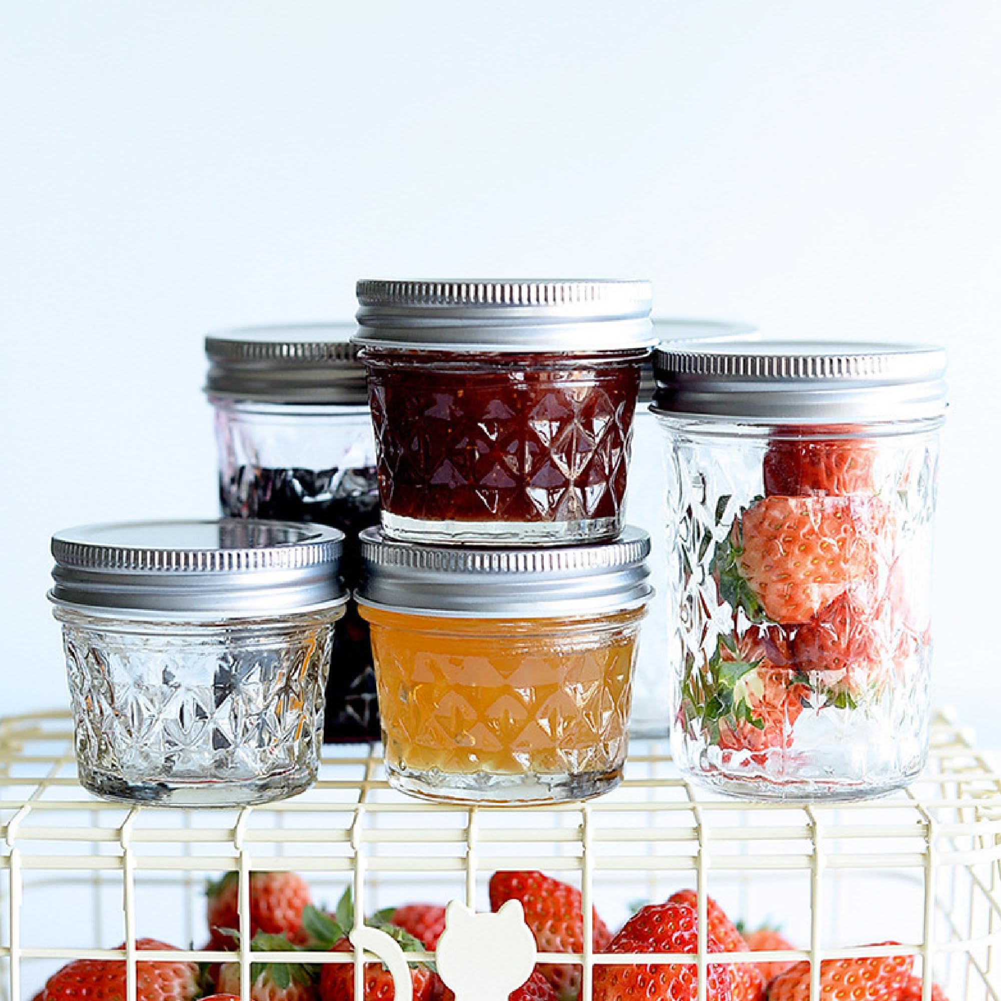 MOLADRI dishwasher and freezer safe jars support durable daily storage.