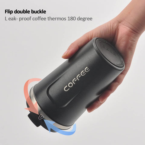 MOMSIV travel mug features a silicone grip for comfortable handling.