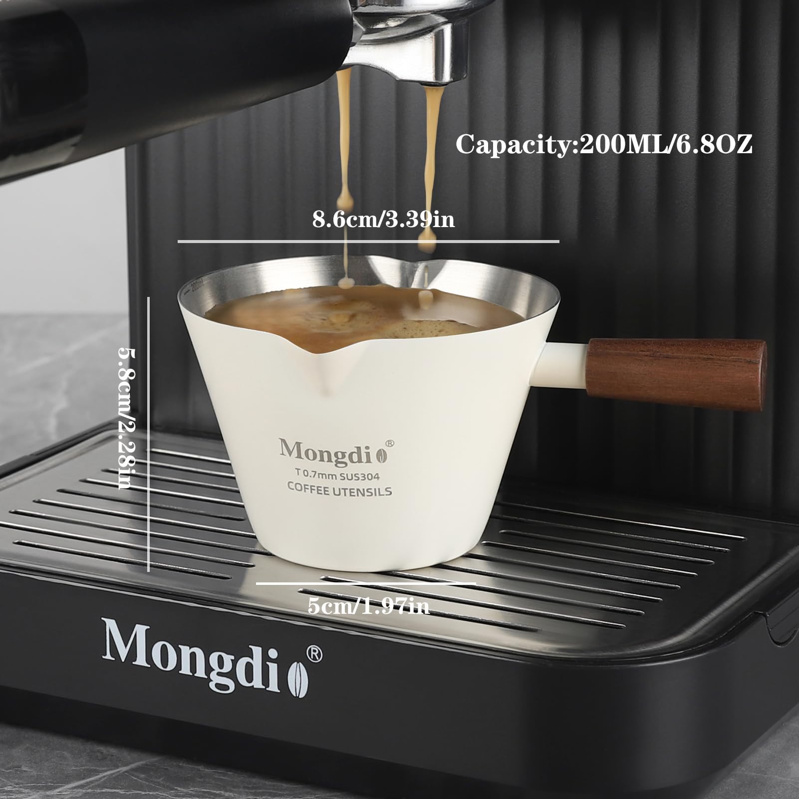 Mongdio walnut handle keeps your grip cool and comfortable.