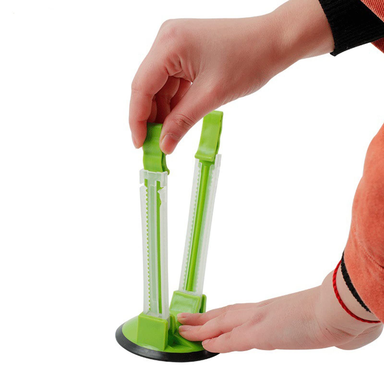 MONOTONOUS Baggy Rack non-slip base stabilizes bags during use.
