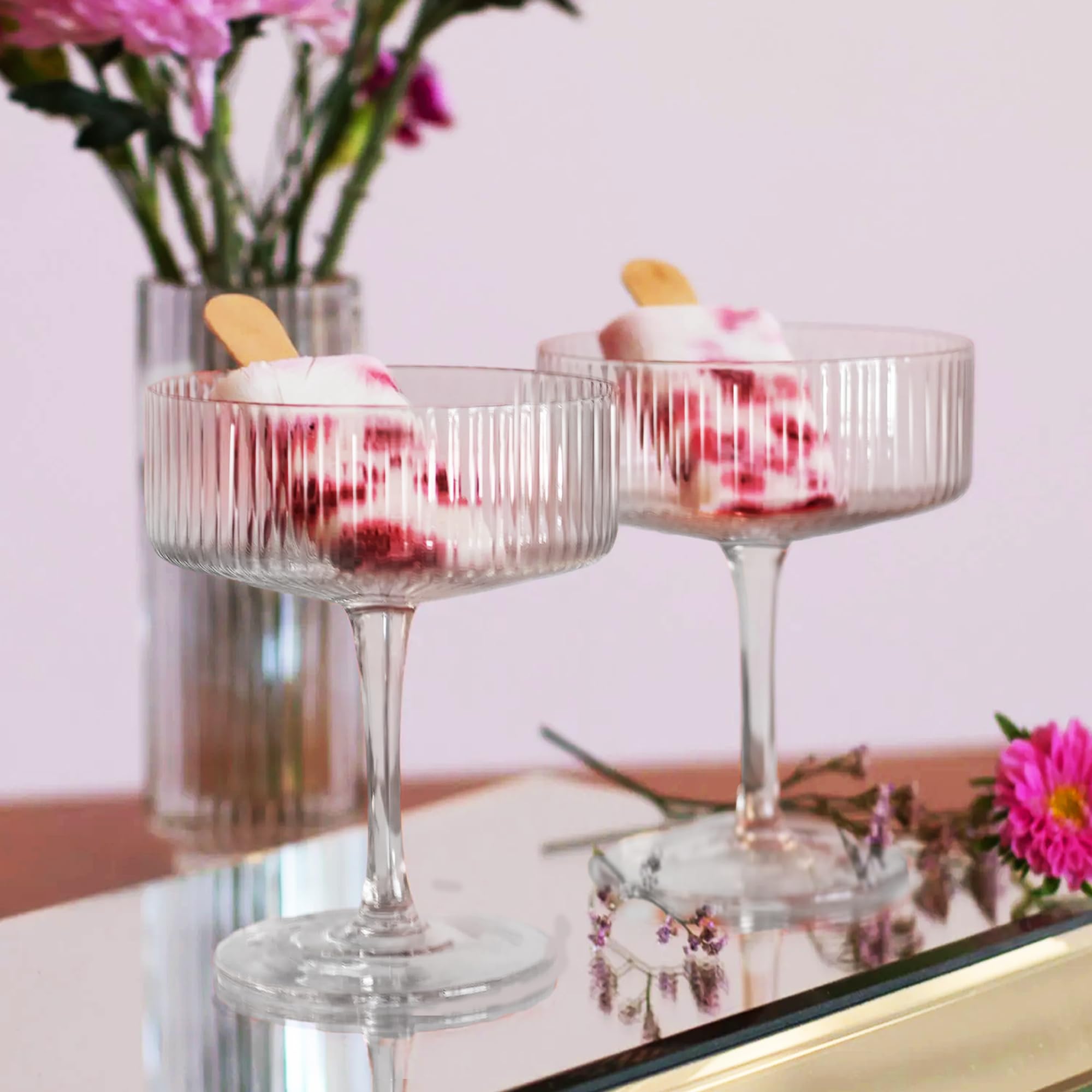 Montex coupe glasses securely packaged, ideal as a gift.