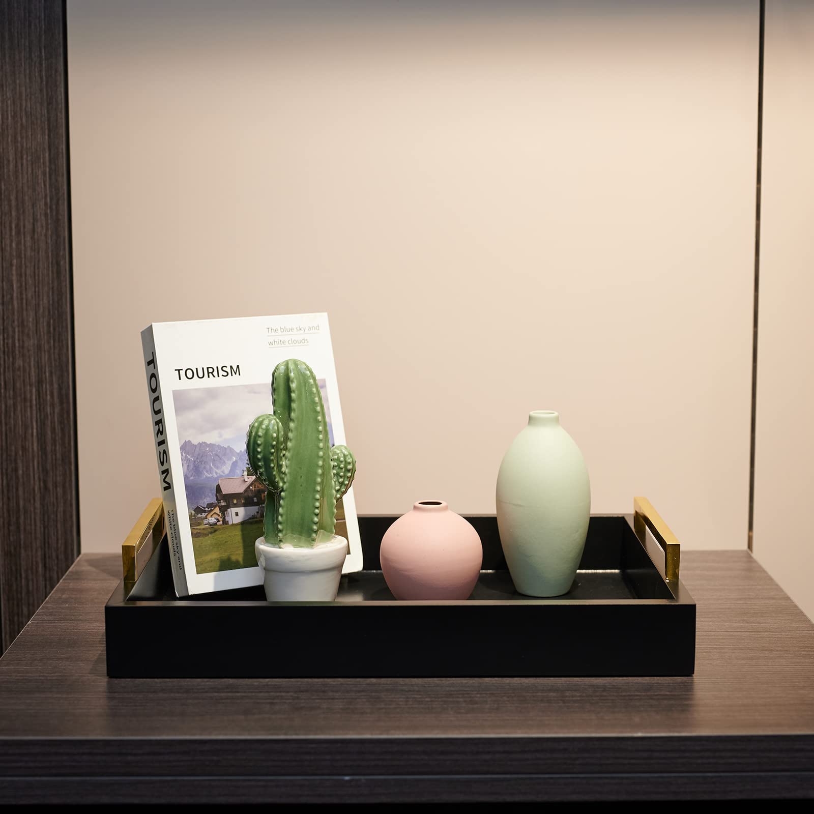 Moonlit Pond multi-scene tray helps tidy desks and surfaces.