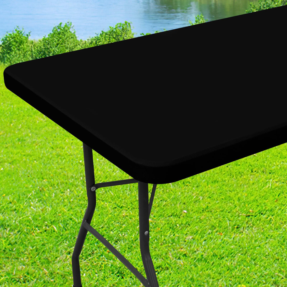 Moosfor Spandex tablecloth on a picnic setup showing snug stretch and neat fit.