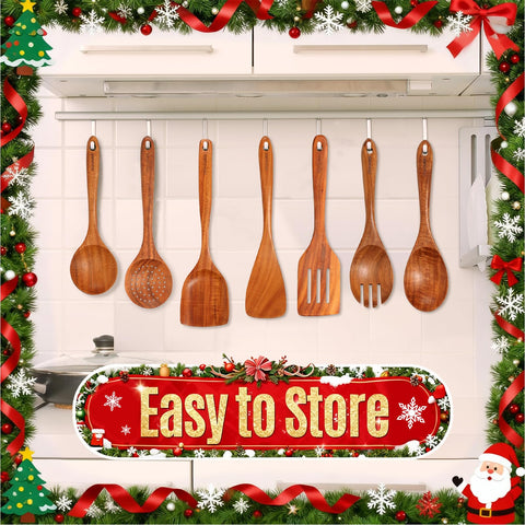Mooues utensils cleaned easily with warm water to maintain luster.