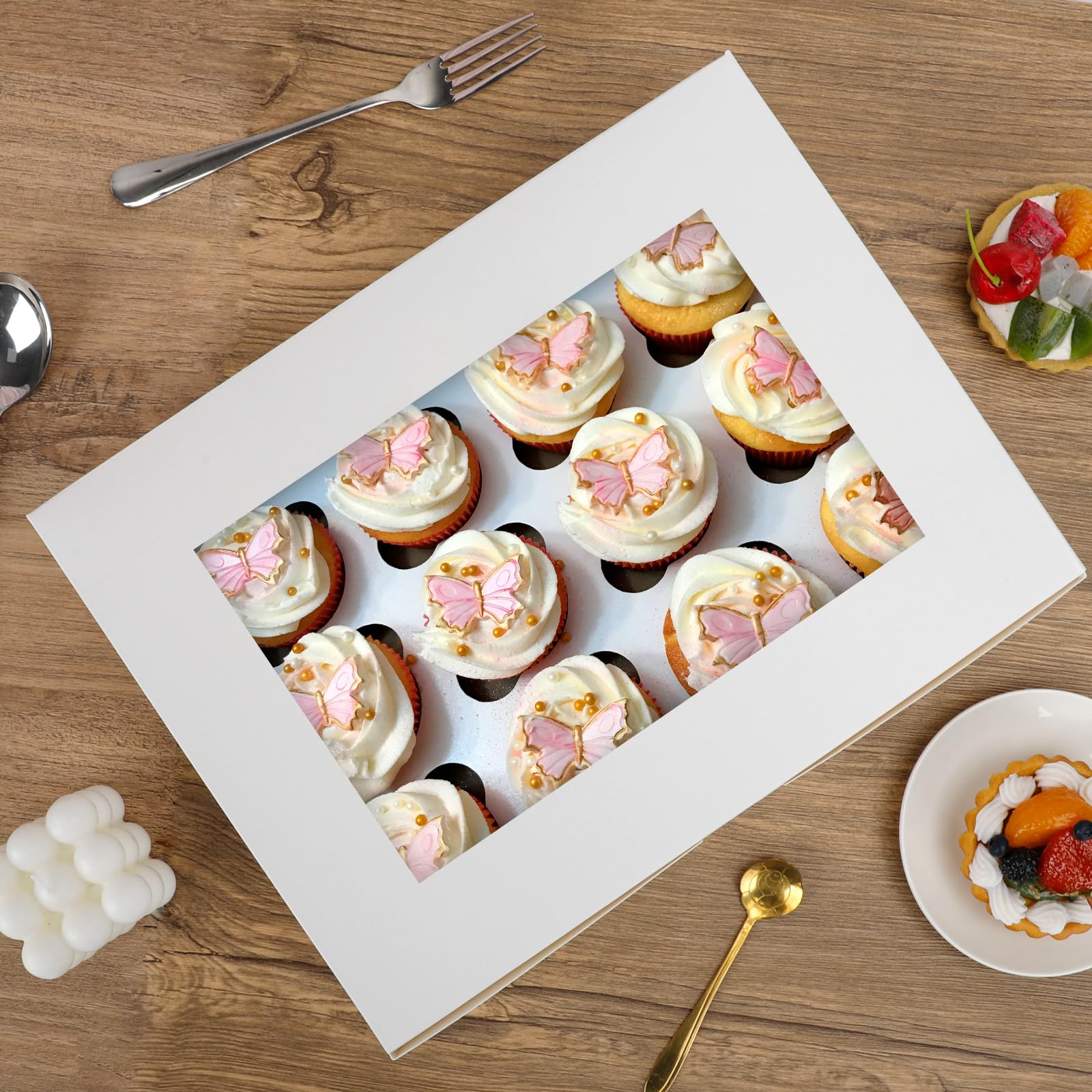 Moretoes bakery packaging suited for birthdays, weddings, and take-home celebrations.