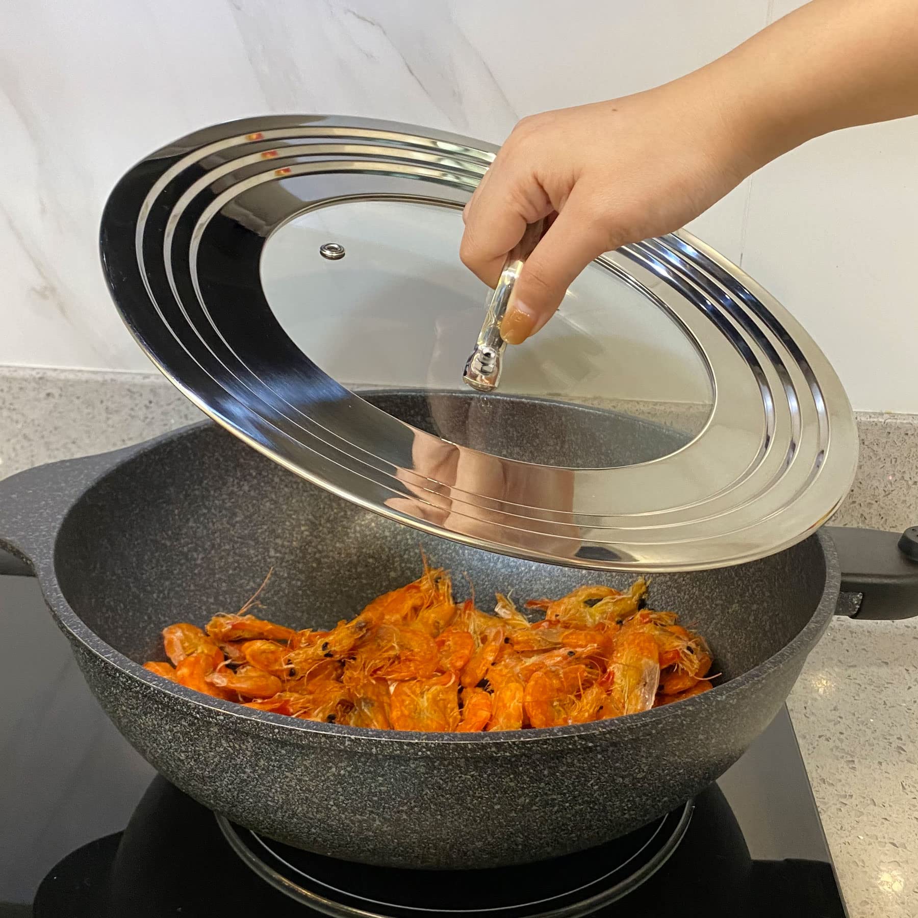 Morikavo universal lid fits multiple pots and skillets for convenience