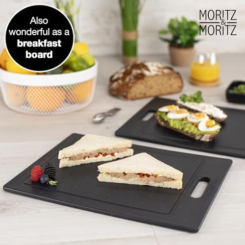 Moritz & Moritz cutting-board set includes a hanging hole for easy storage