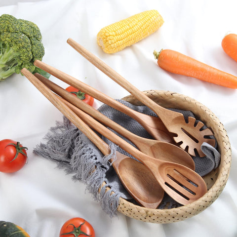 MornHalo ergonomic grip spoons, comfortable control during long cooking sessions.