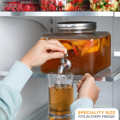 MosJos glass dispenser with wide opening for easy filling and fruit infusions.