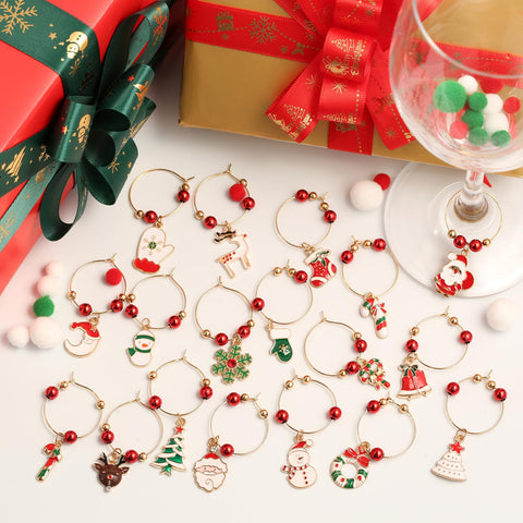 MOSNLEILA snowman charm serves as a reusable glass marker for gatherings.