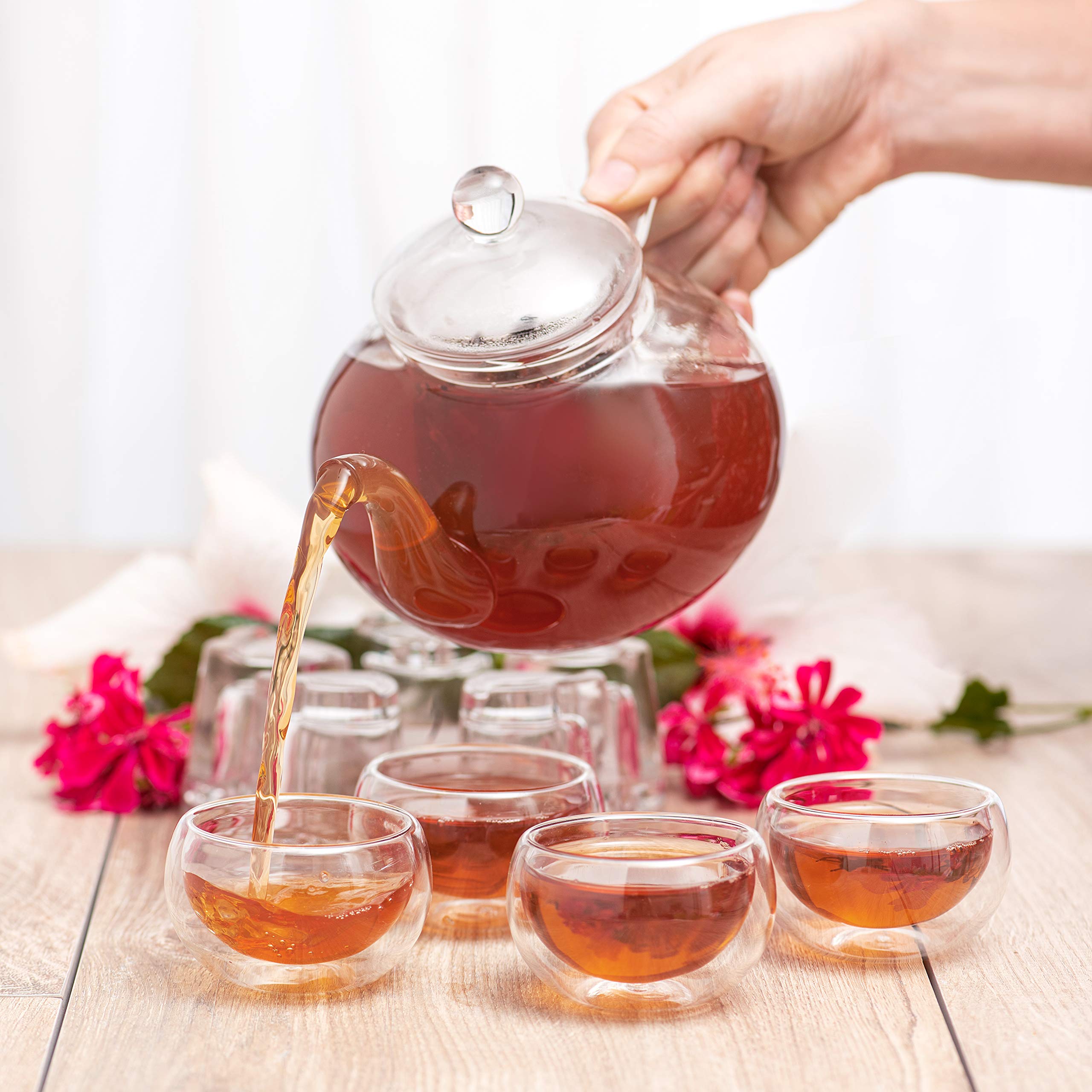 Moss & Stone teapot with detachable lid for easy cleaning.