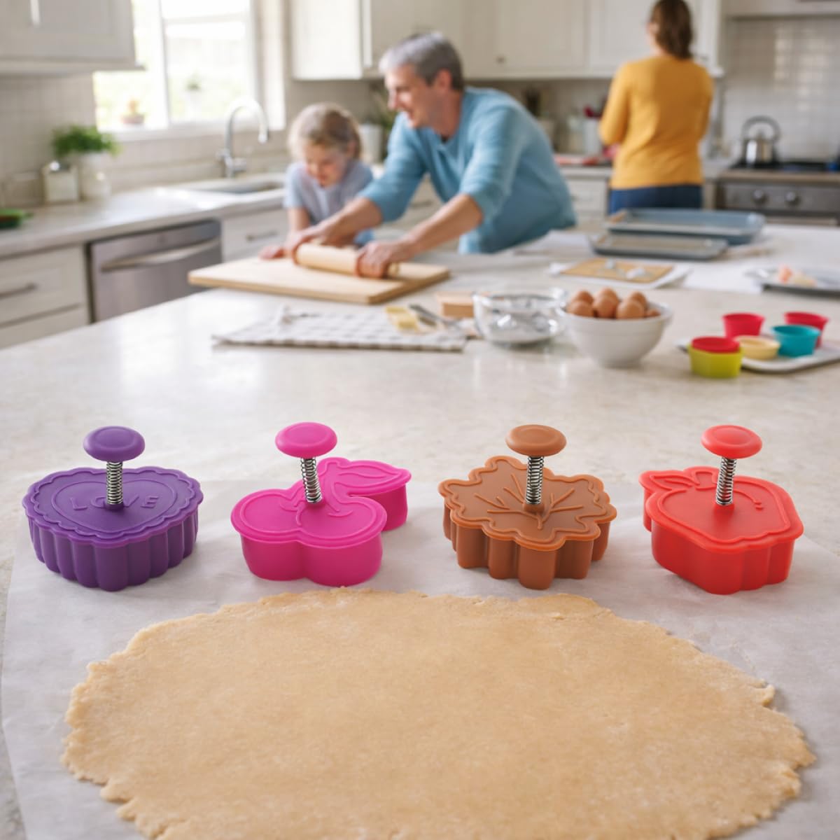 Cortador de masa hoja de Mrs. Anderson’s Baking para bordes elegantes.