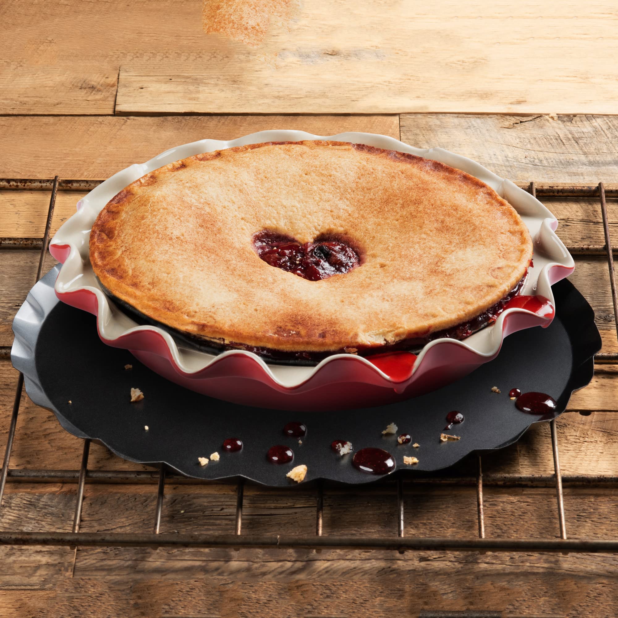 Mrs. Anderson’s Baking Pie Drip Catcher Pan is PFOA and BPA free.