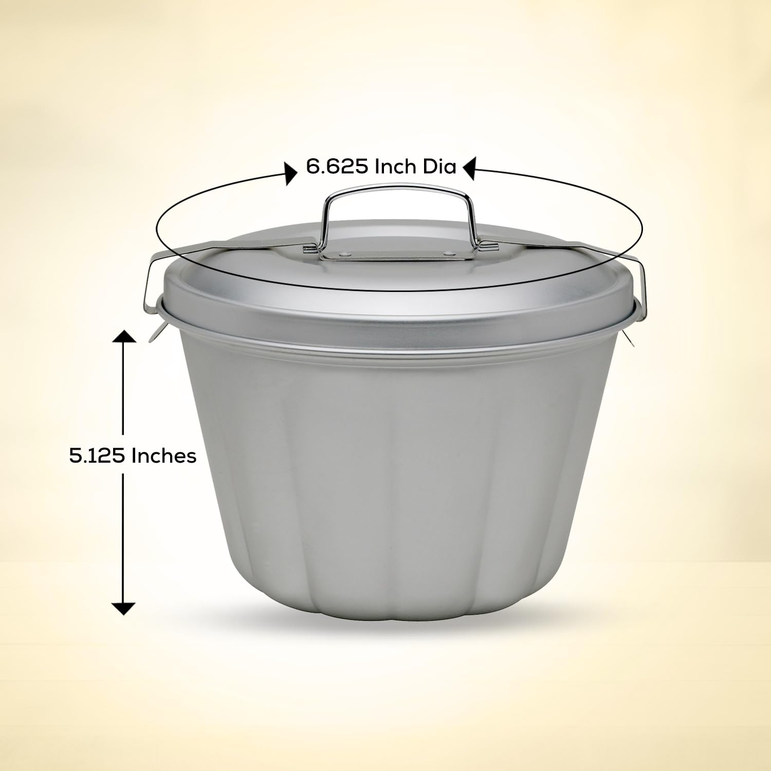Mrs. Anderson's Baking 0.7mm anodized aluminum mold enhances durability and even heating.