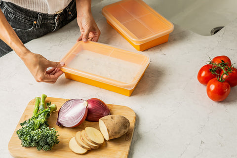 MT.BAY kitchen organization with clear lids for quick access.