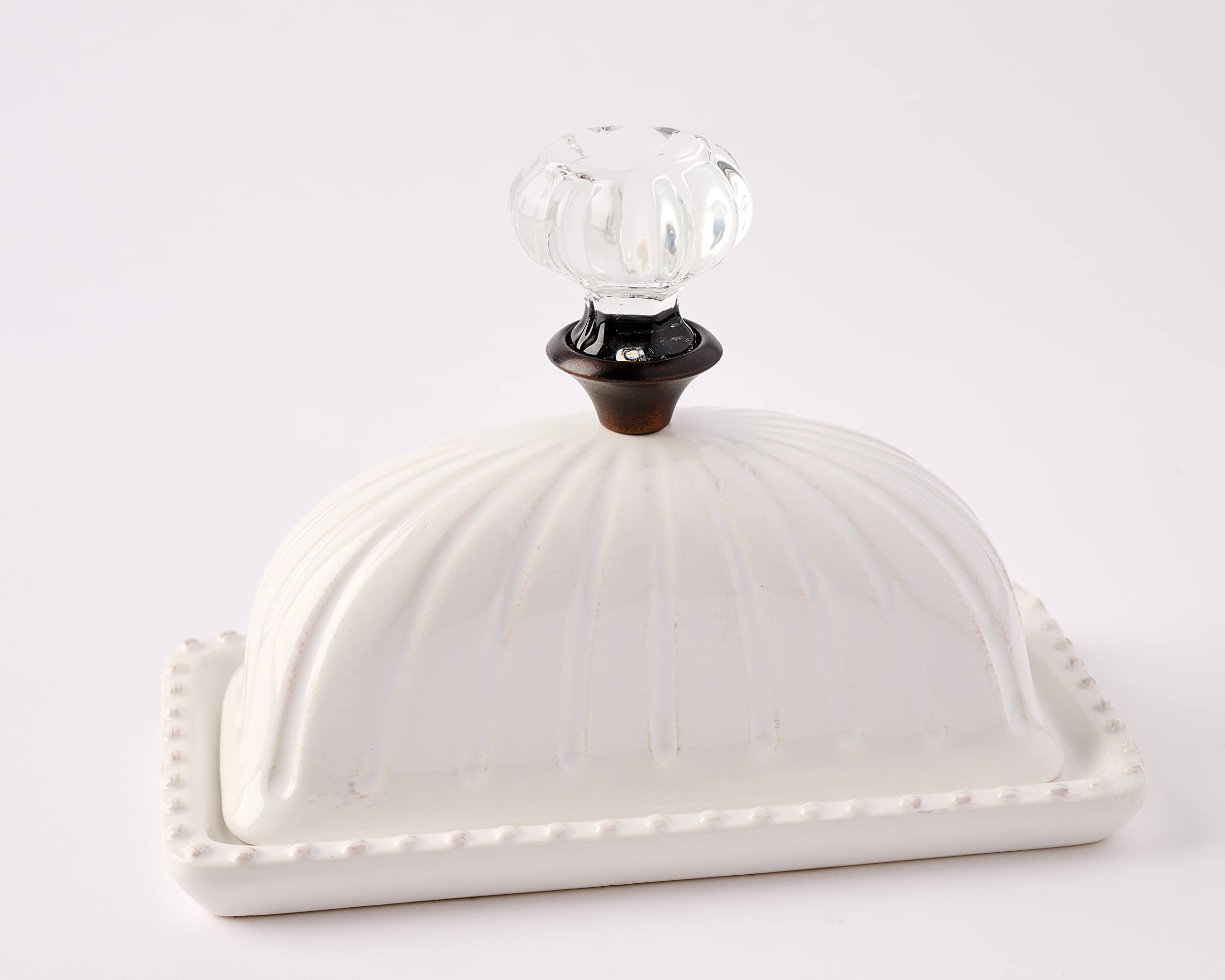 Mud Pie Door Knob Butter Dish lid features fluted detailing for classic style.