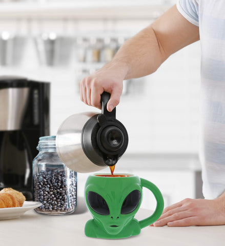 MUGNIV Alien Mug with comfortable handle, easy to grip.