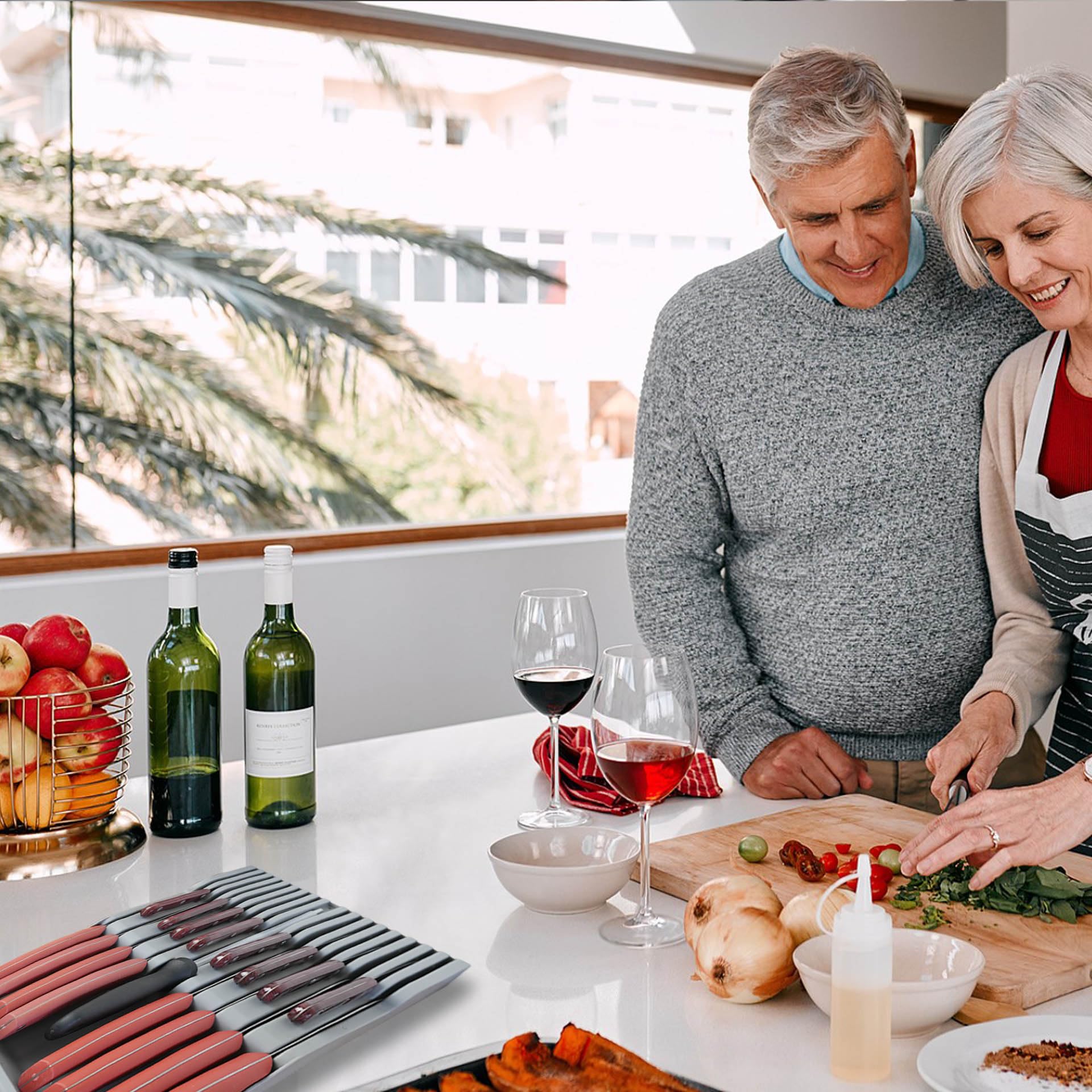 Mulikeer space-saving design helps keep kitchens tidy and knives accessible.