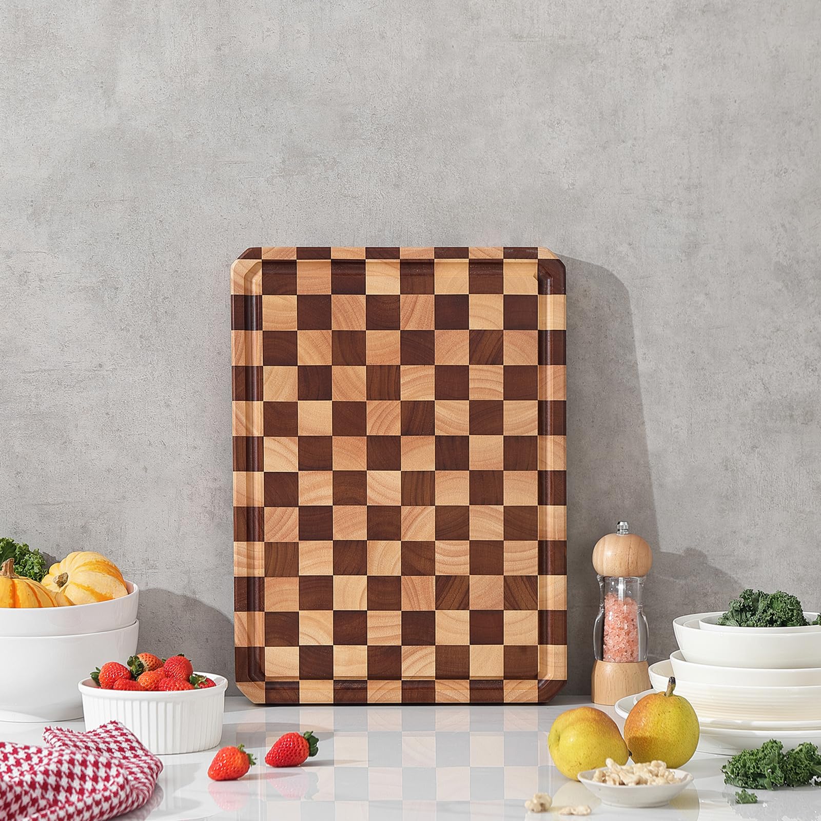 Musifan Acacia cutting board low-maintenance option for busy kitchens.