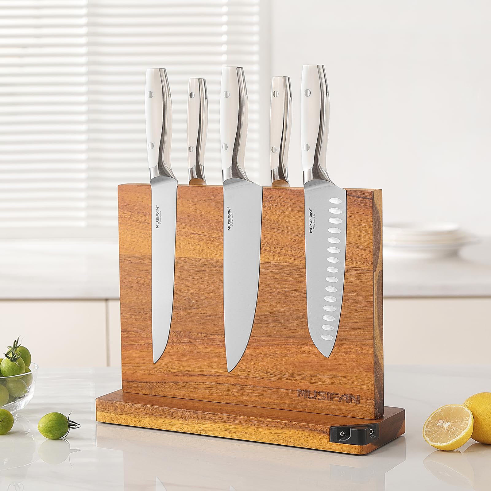 Musifan magnetic knife block side view highlighting compact acacia design