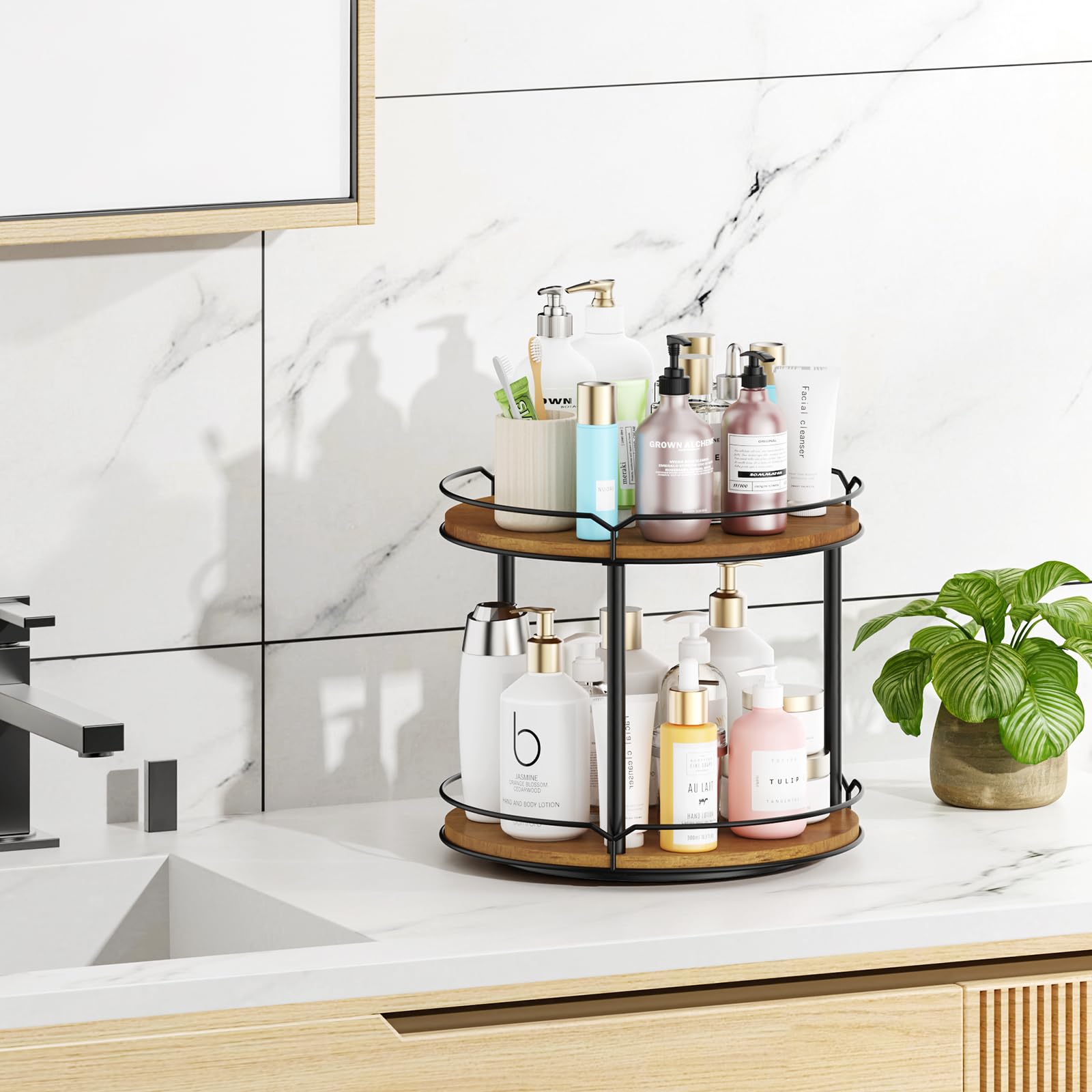 MUTUALUS pantry-rotation-tray eases access to dry goods.