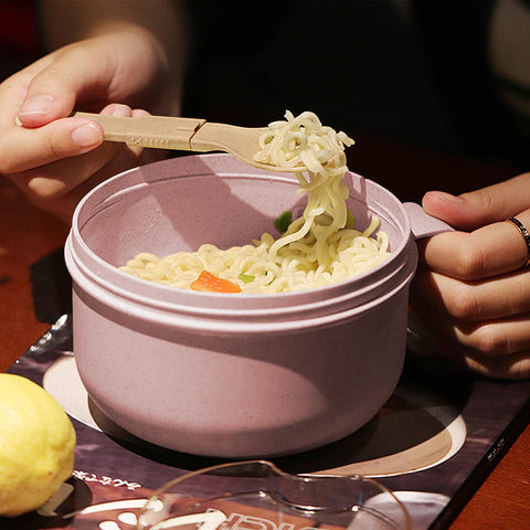 MUUBOOX easy-grip handle close-up for secure microwave removal