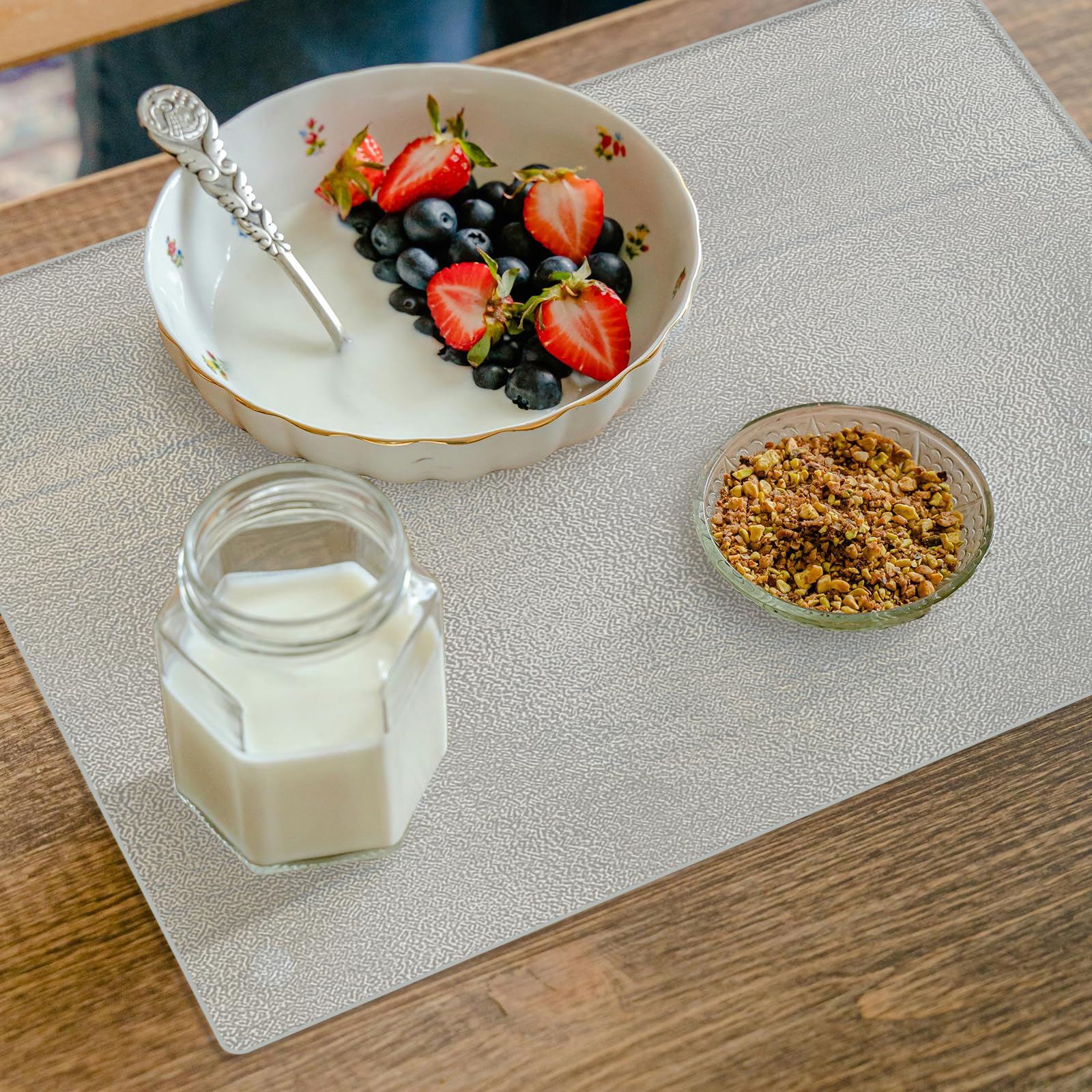 Mymonfif hygienic non-porous surface is easy to clean after meal prep