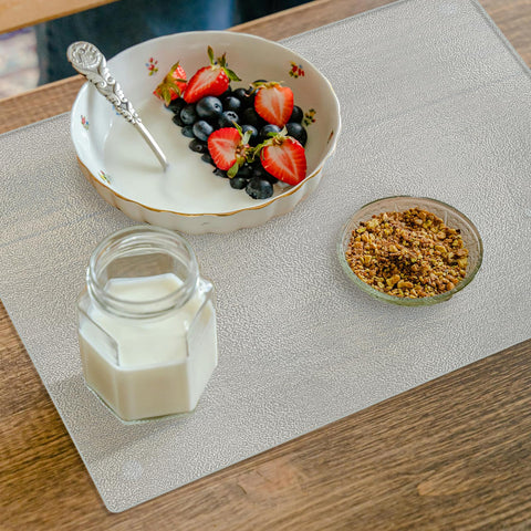 Mymonfif hygienic non-porous surface is easy to clean after meal prep