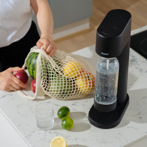 Mysoda bottle quick-lock mechanism enables quick, secure attachment