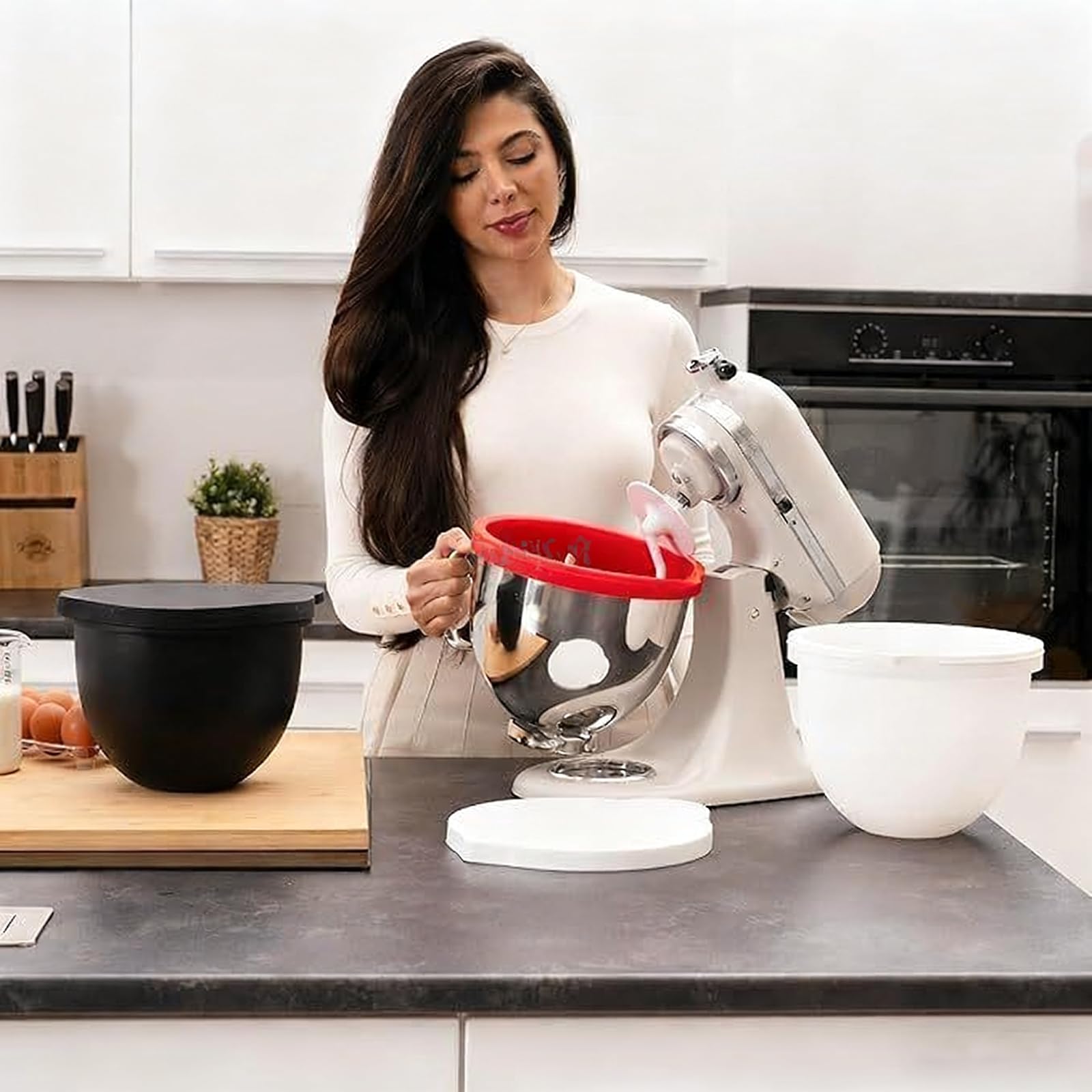 NaiDi food-grade inserts for quick batter swaps.