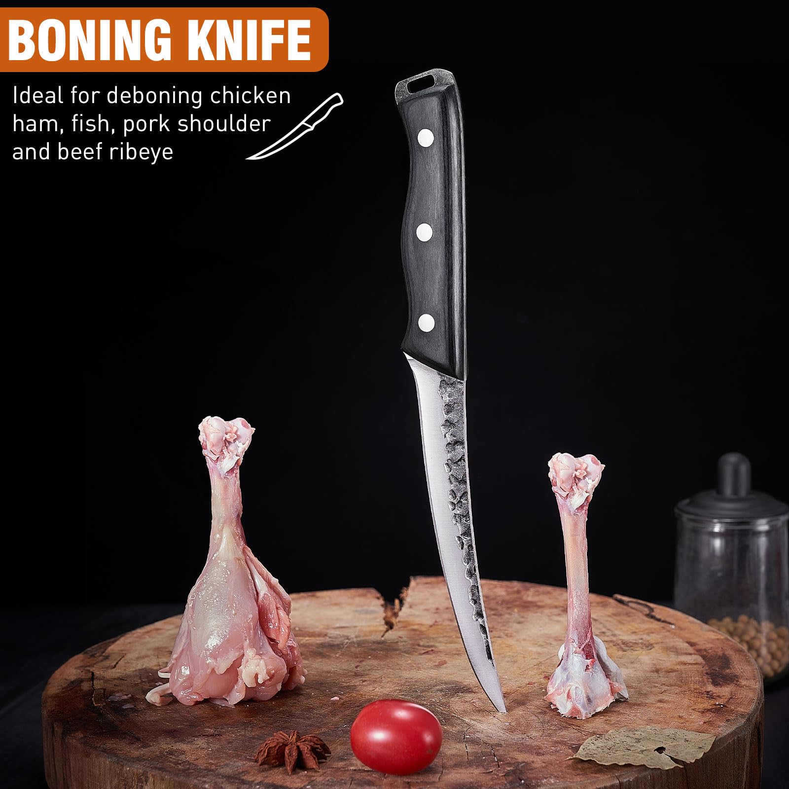 Naitesen hand-forged blades showcase robust craftsmanship and distinctive forge pattern.