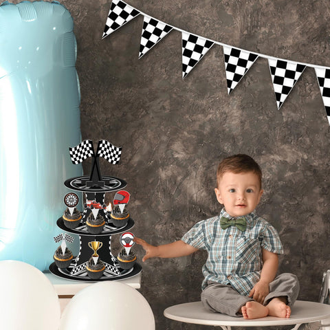 Naozinebi racing-theme decor set ideal for celebrations.