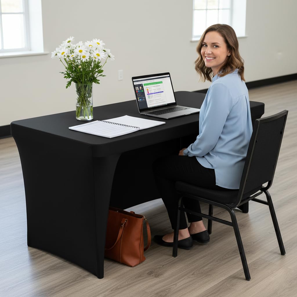 Nasitos durable polyester-spandex tablecloth for lasting event use.