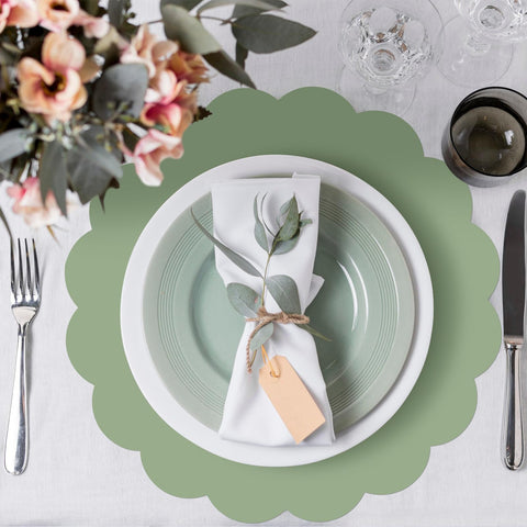 NatNarr curled edge placemats add decorative flair to events