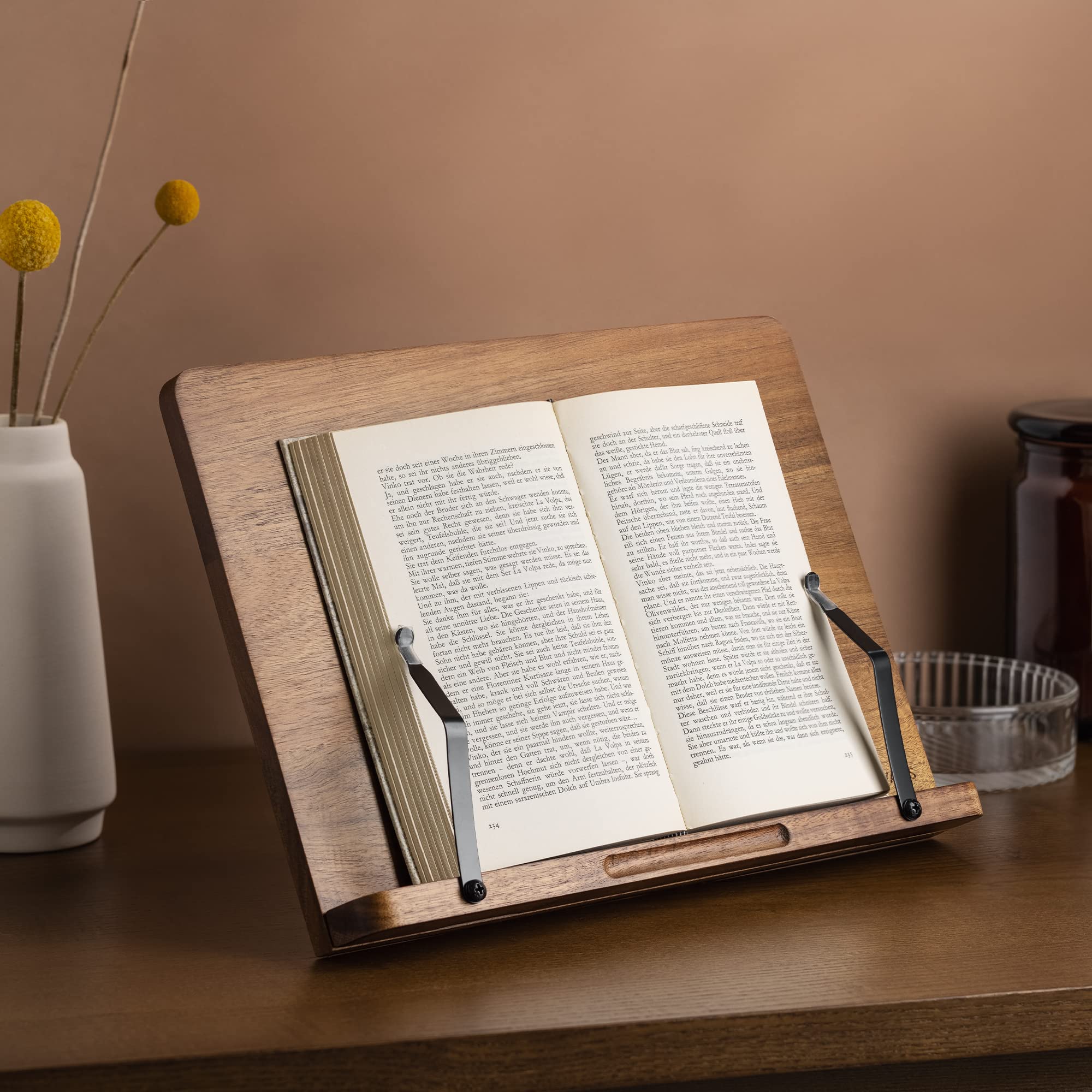 Navaris acacia wood stand showing two page holders for hands-free cooking