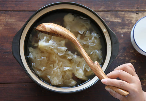 NAYAHOSE easy-clean wooden utensils simple rinse and quick maintenance.